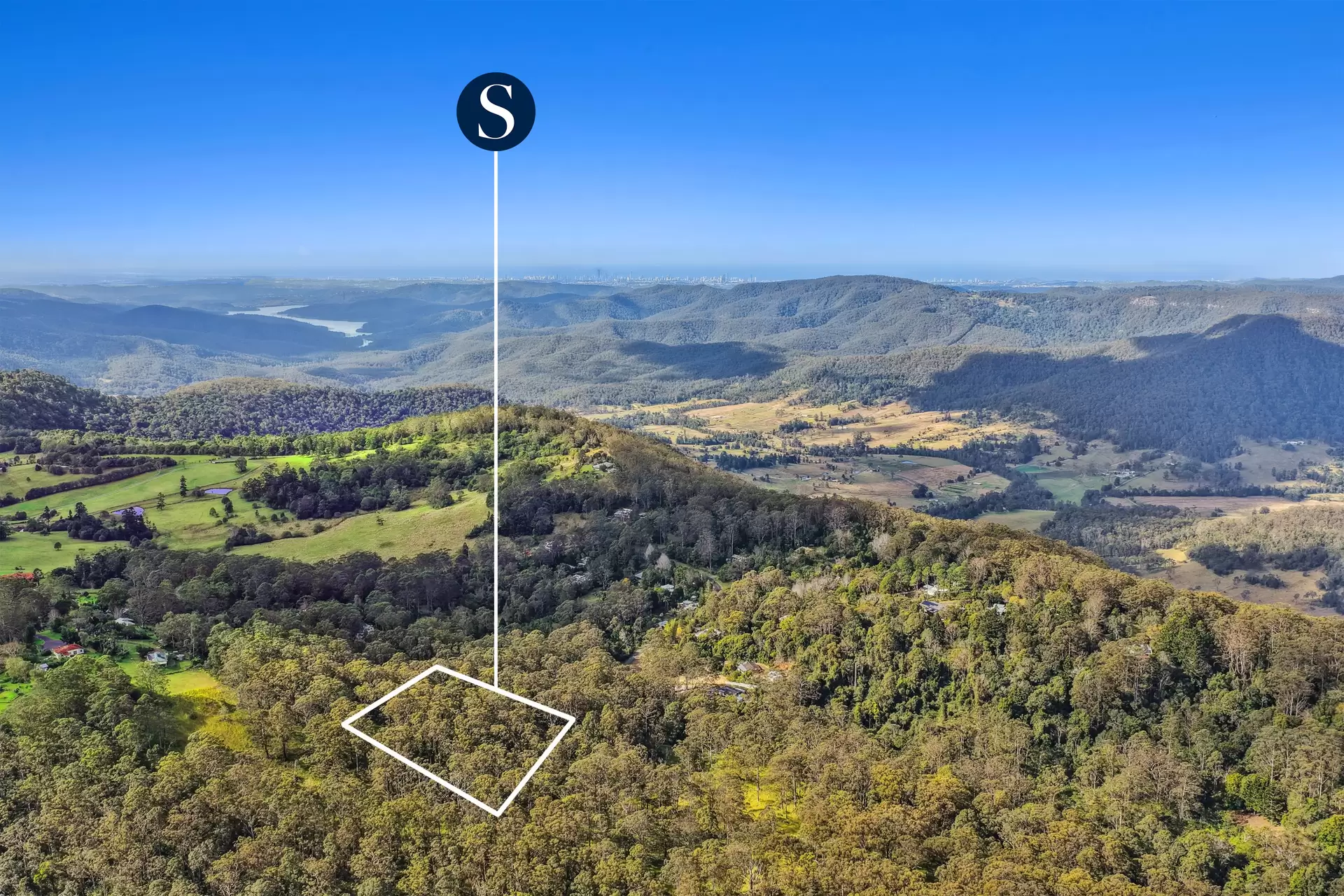 31-35 Akoonah Drive, Beechmont Sold by Queensland Sotheby's International Realty - image 1
