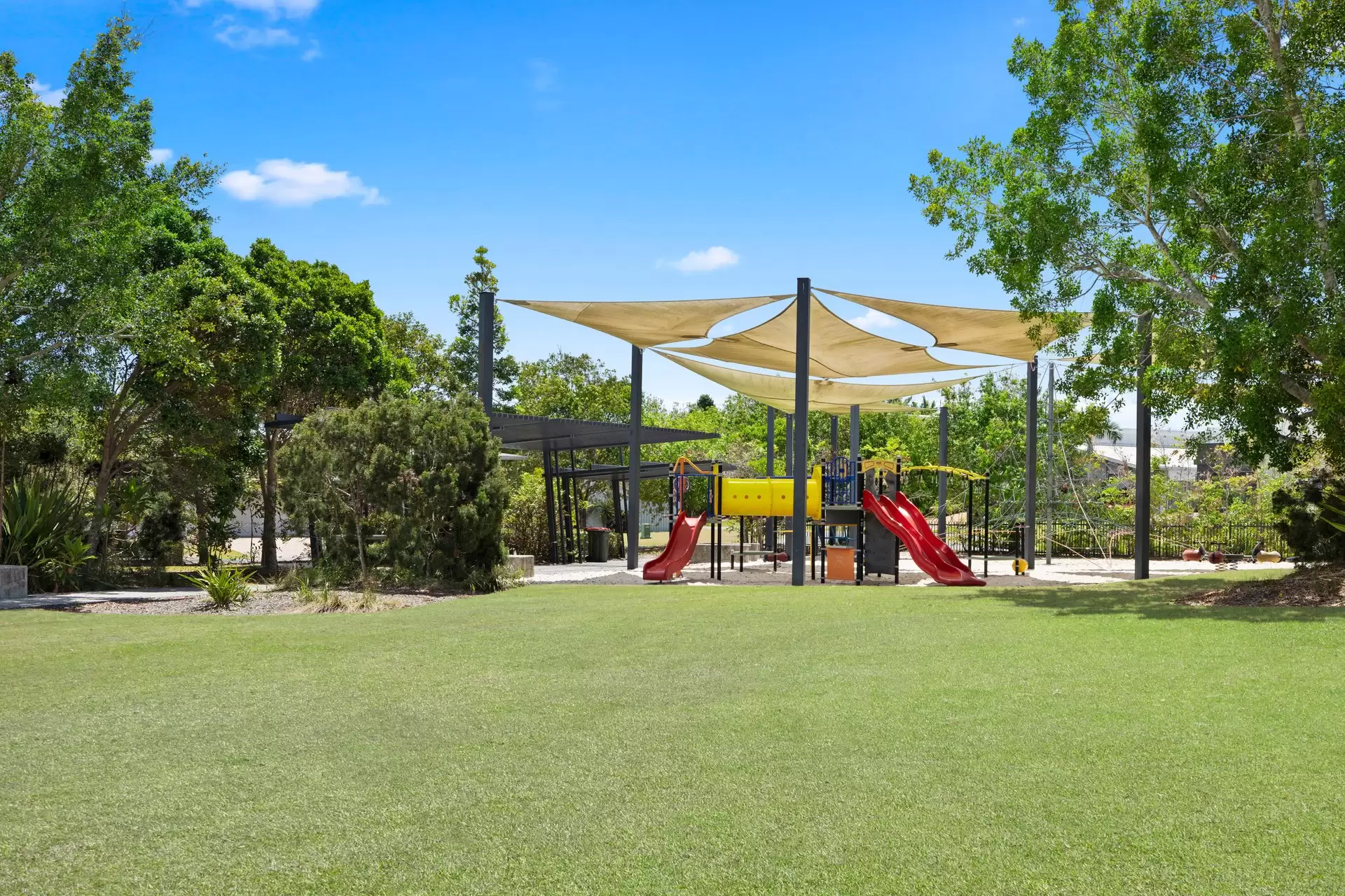 23/2-12 Kurrimine Crescent, Mountain Creek Sold by Queensland Sotheby's International Realty - image 1