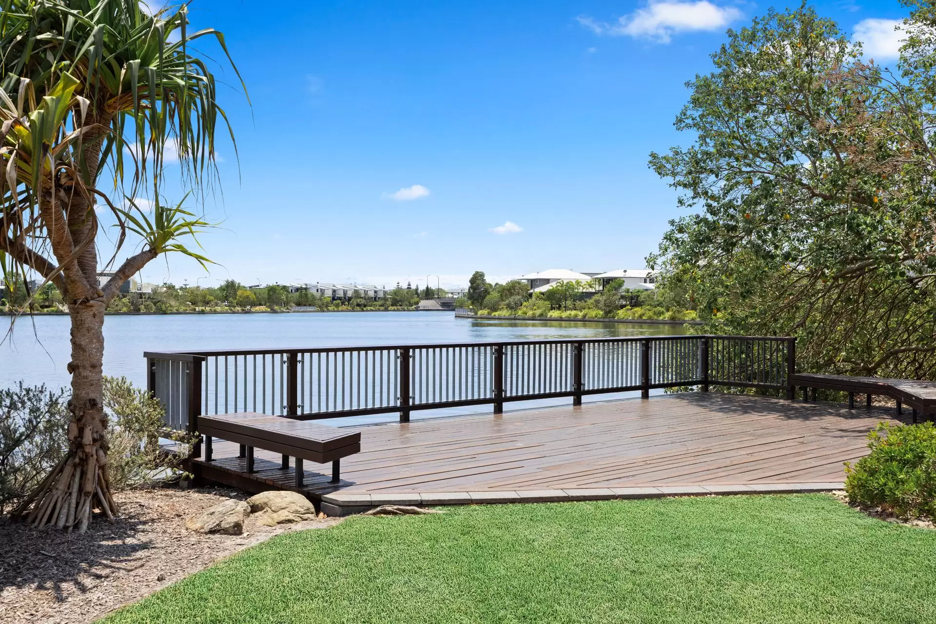 23/2-12 Kurrimine Crescent, Mountain Creek Sold by Queensland Sotheby's International Realty - image 1