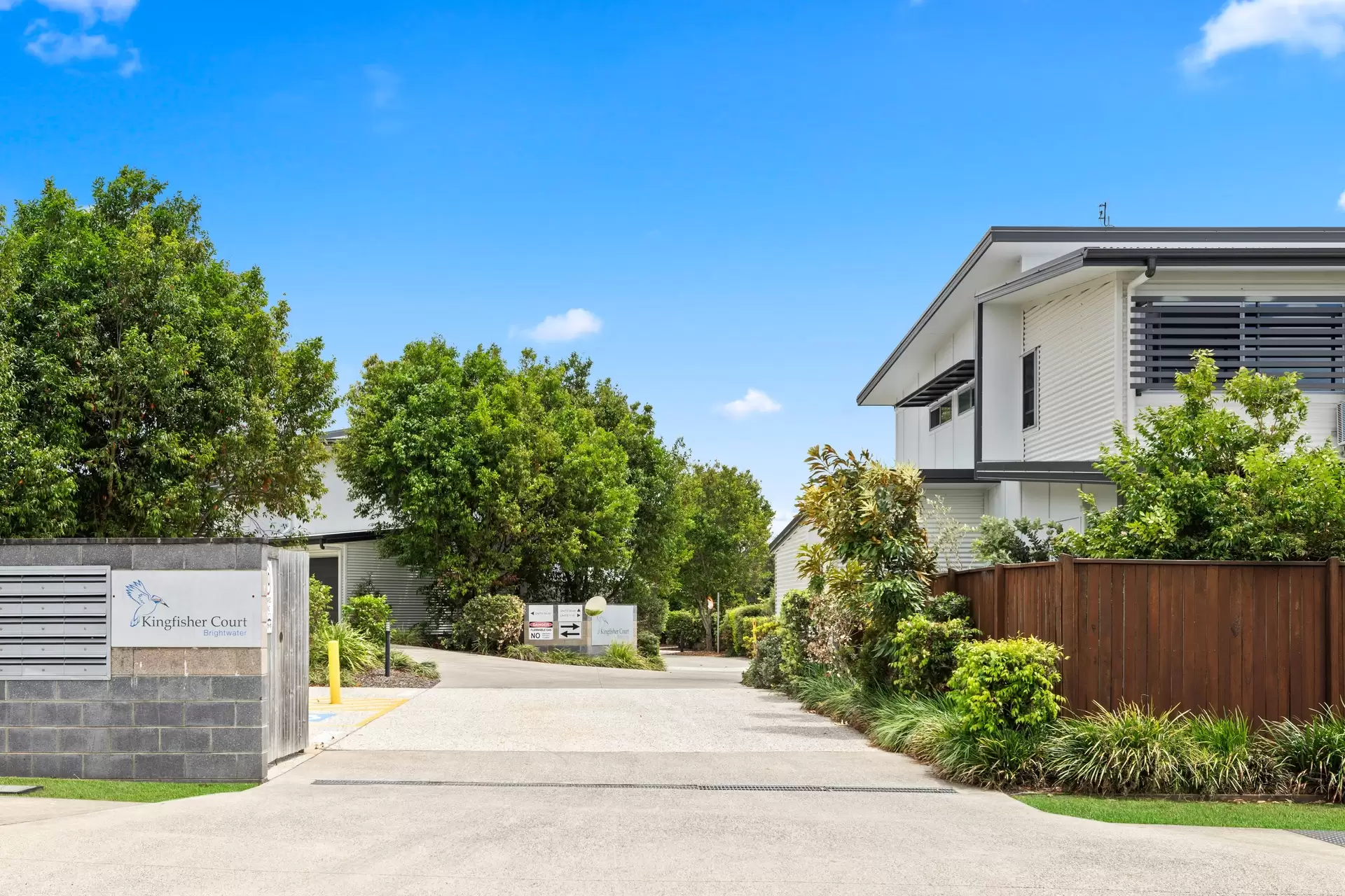 23/2-12 Kurrimine Crescent, Mountain Creek Sold by Queensland Sotheby's International Realty - image 1