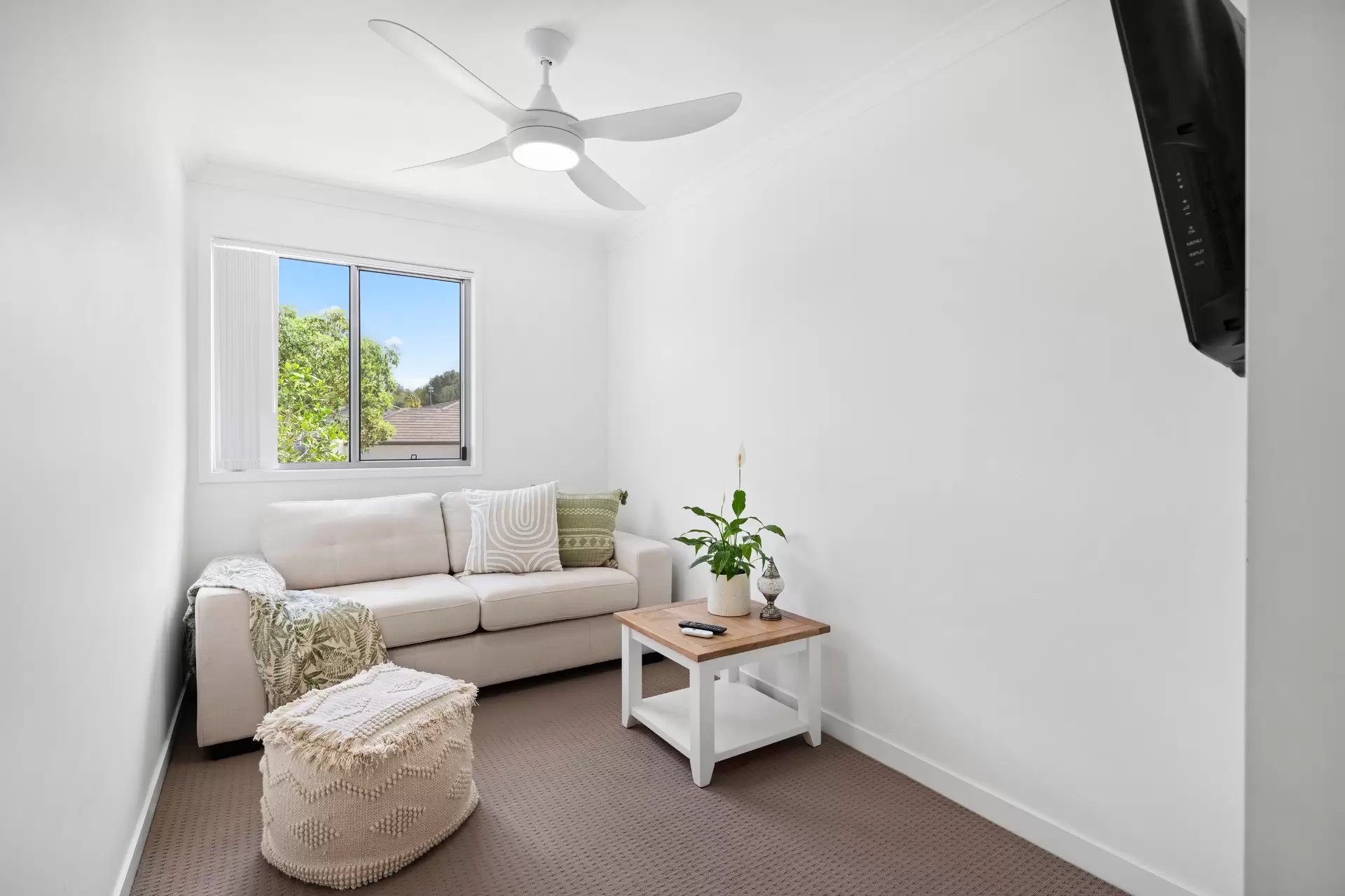 23/2-12 Kurrimine Crescent, Mountain Creek Sold by Queensland Sotheby's International Realty - image 1