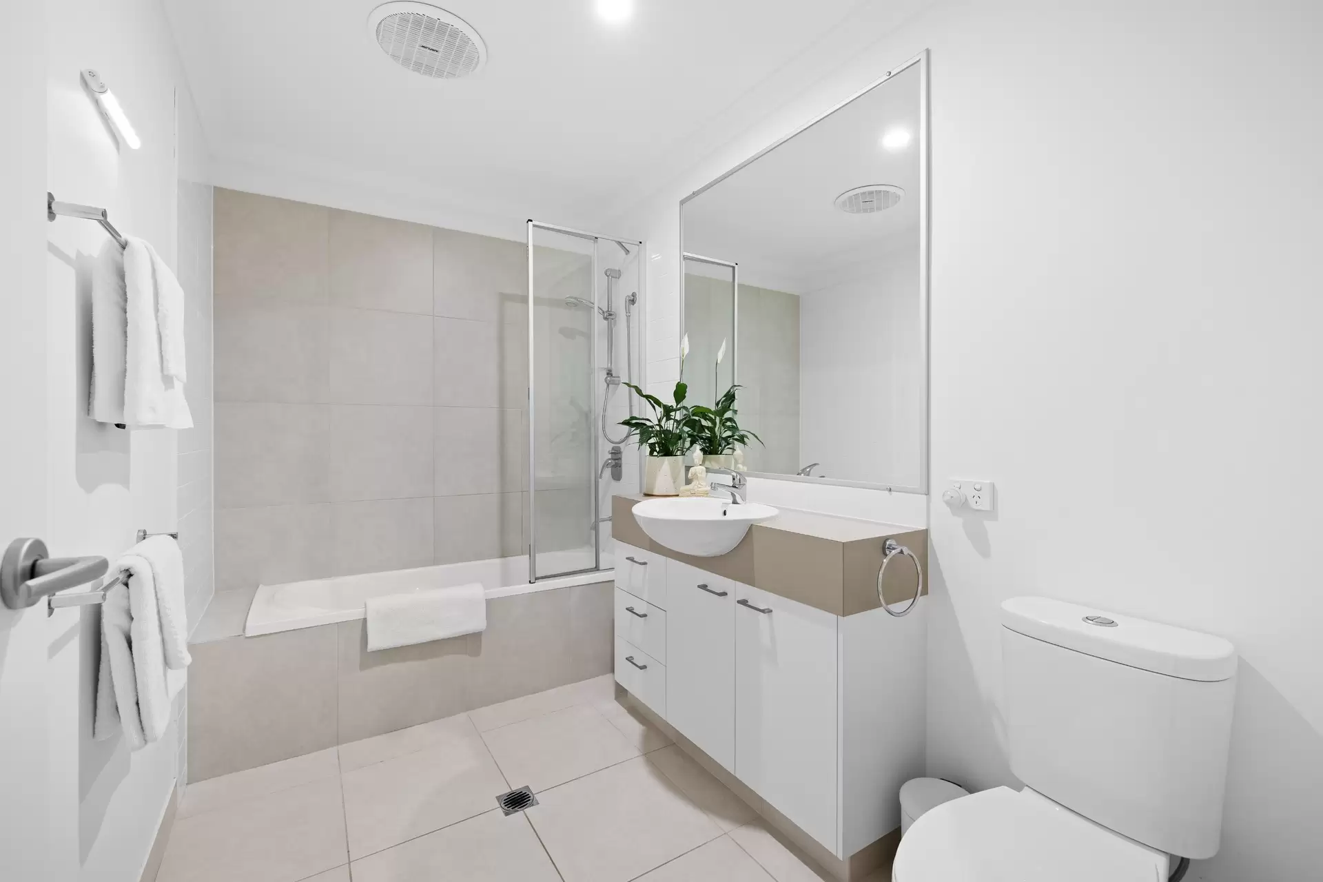 23/2-12 Kurrimine Crescent, Mountain Creek Sold by Queensland Sotheby's International Realty - image 1