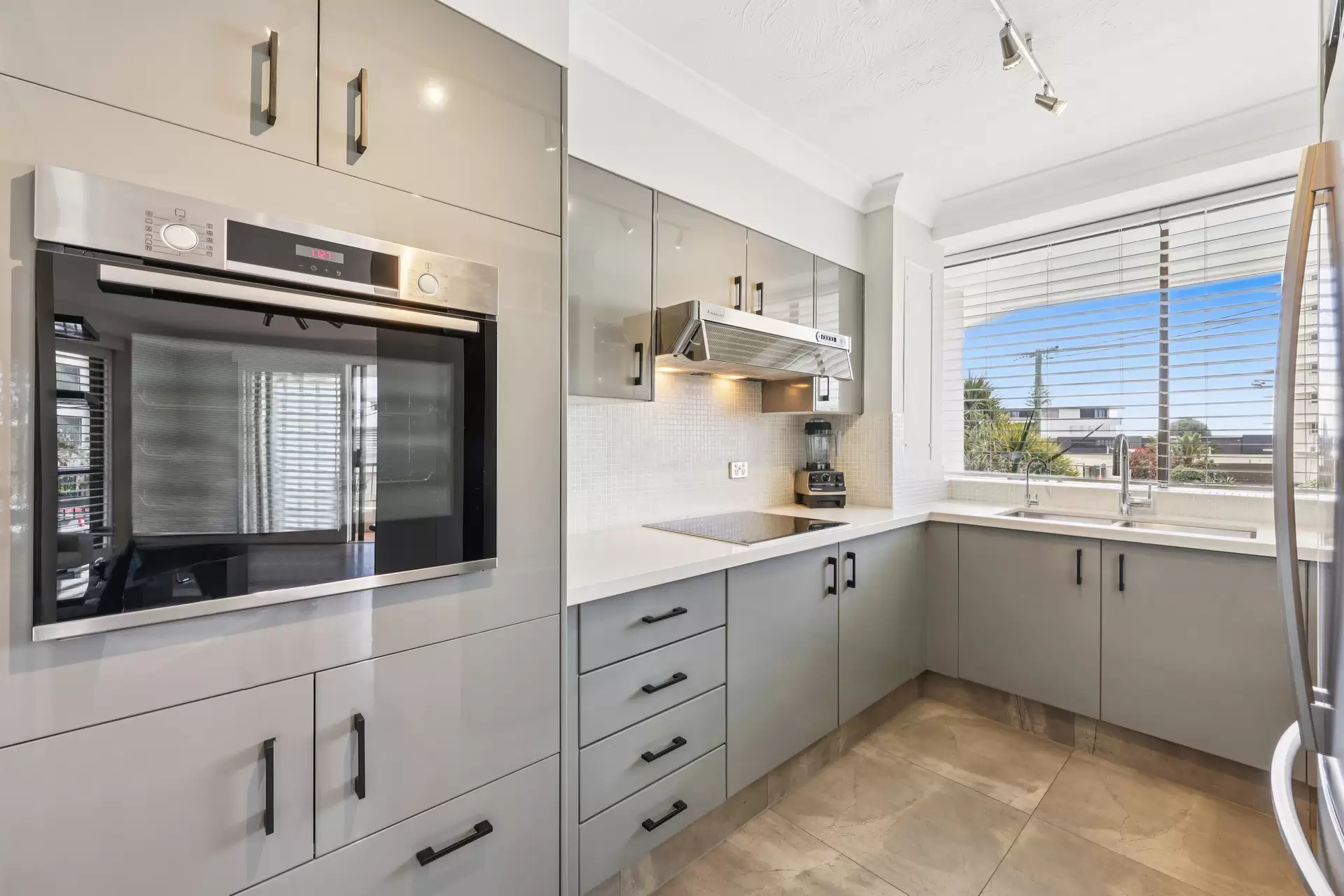 101/3544 Main Beach Parade, Main Beach Sold by Queensland Sotheby's International Realty - image 1