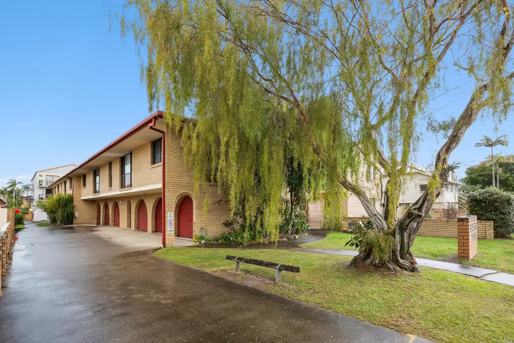 4/211 Scarborough Street, Southport Sold by Queensland Sotheby's International Realty