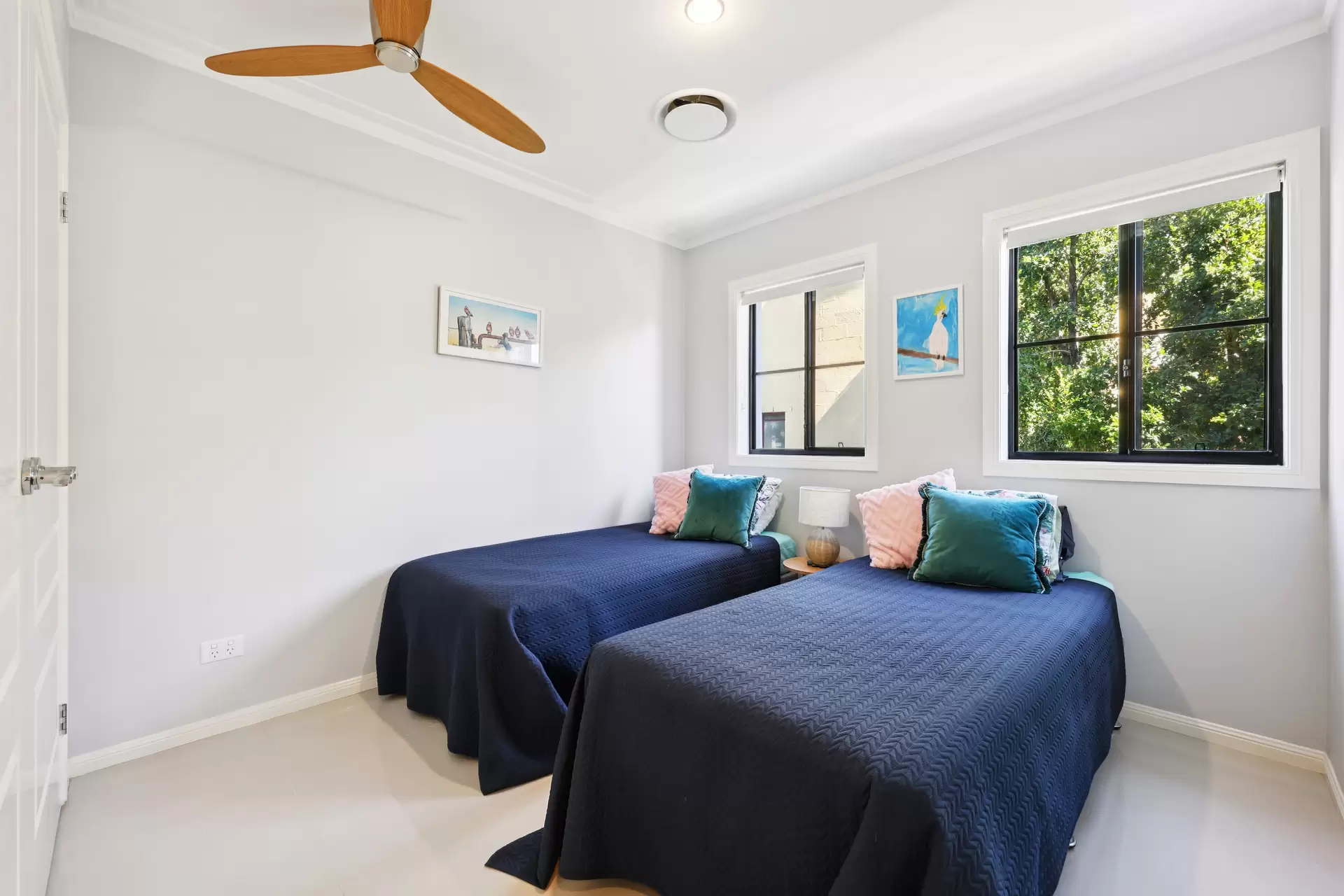 1/51 Woodroffe Avenue, Main Beach Sold by Queensland Sotheby's International Realty - image 1