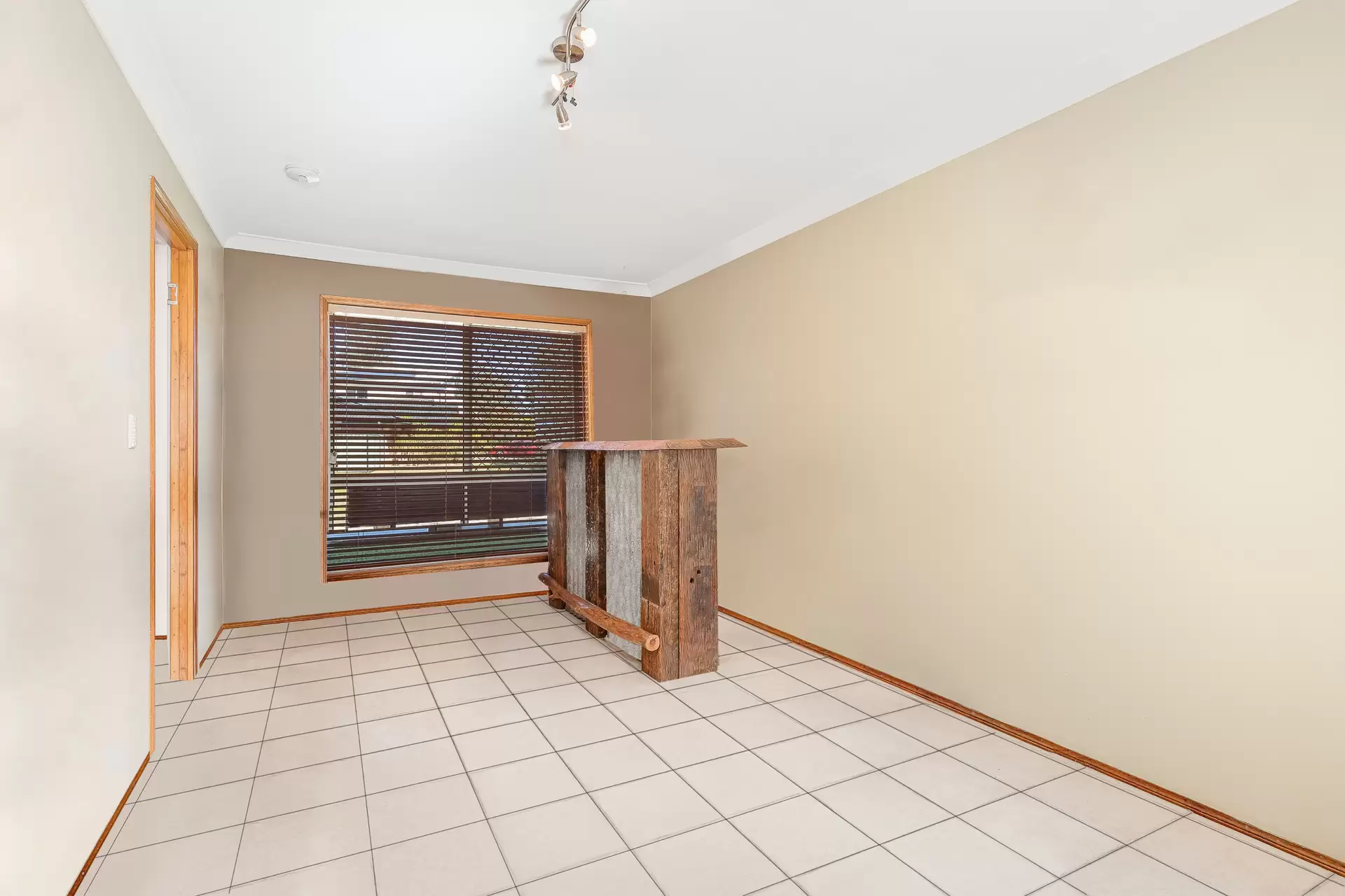 6 Grosvenor Court, Wellington Point Sold by Queensland Sotheby's International Realty - image 1
