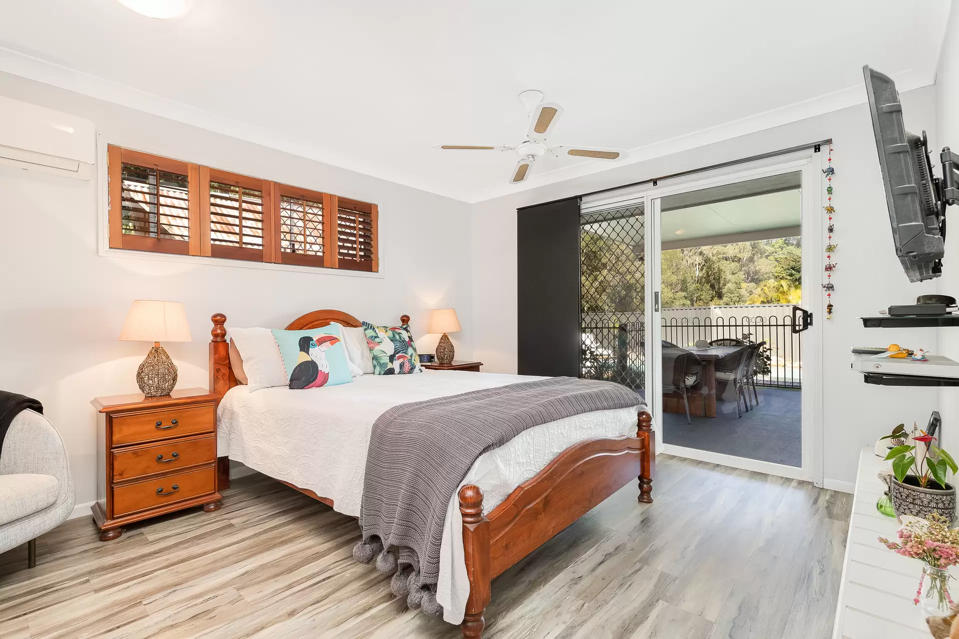 6 Grosvenor Court, Wellington Point Sold by Queensland Sotheby's International Realty - image 1