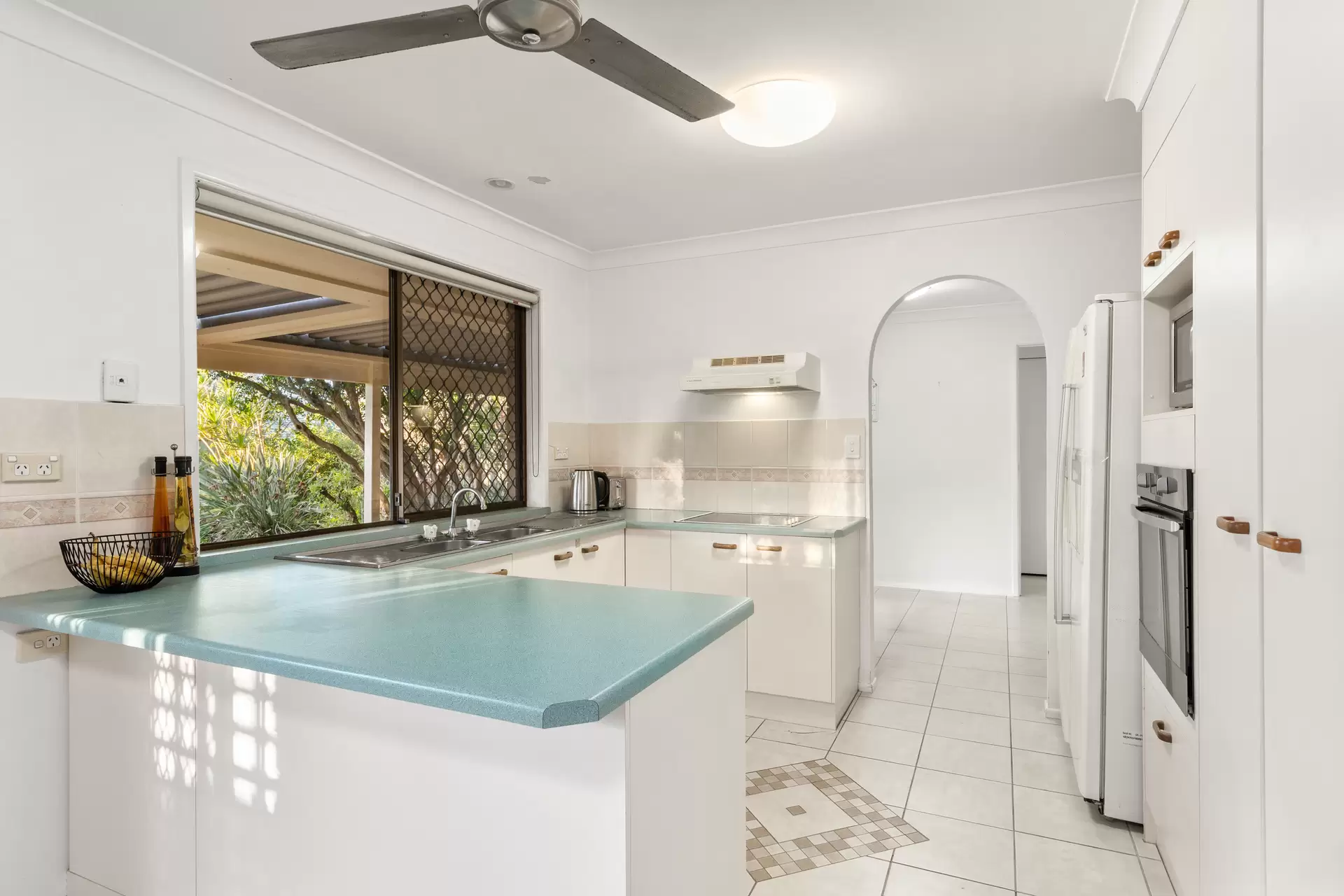 4 Angela Crescent, Cleveland Sold by Queensland Sotheby's International Realty - image 1