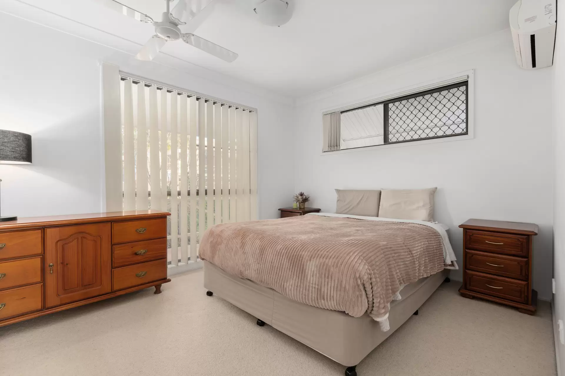 4 Angela Crescent, Cleveland Sold by Queensland Sotheby's International Realty - image 1