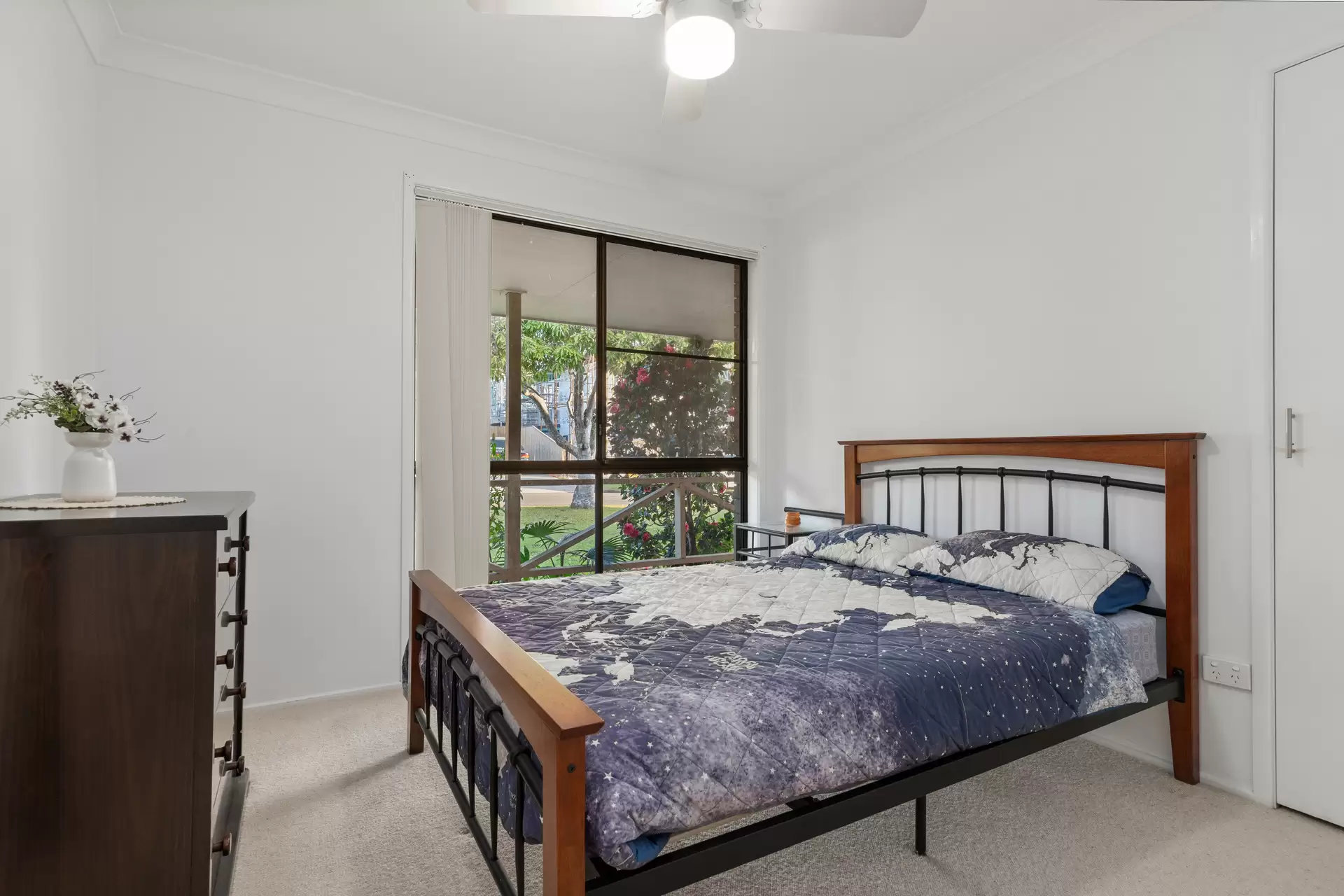 4 Angela Crescent, Cleveland Sold by Queensland Sotheby's International Realty - image 1