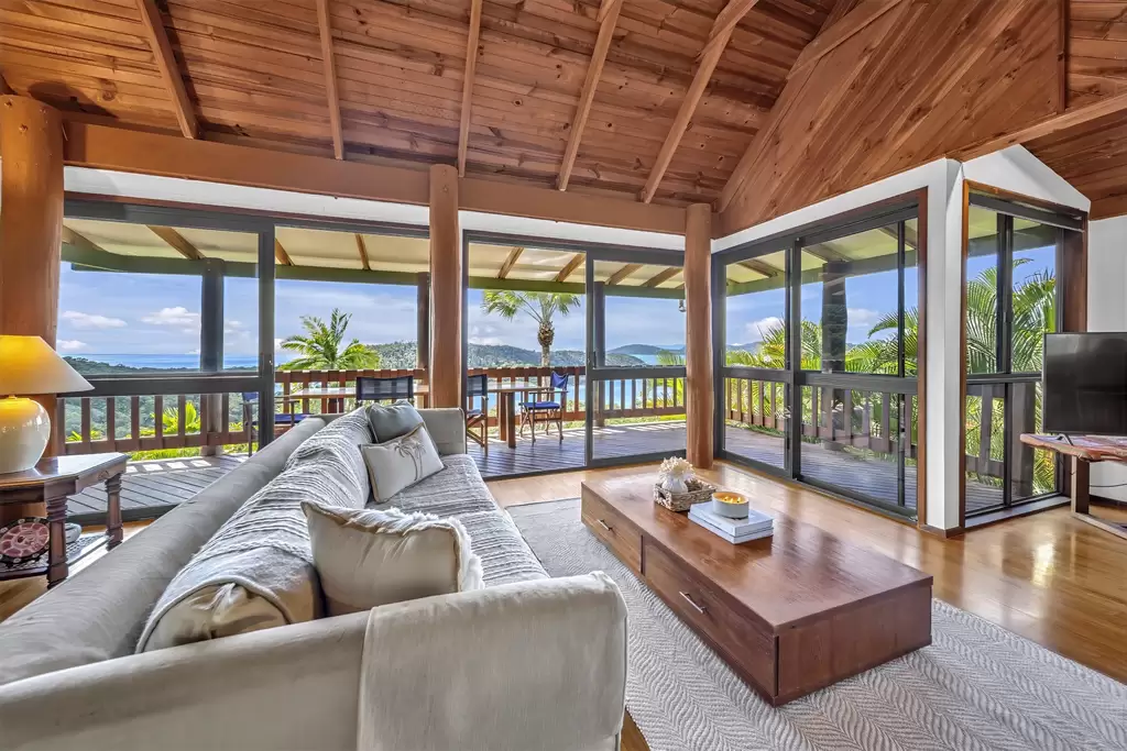 15 Passage Avenue, Shute Harbour For Sale by Queensland Sotheby's International Realty