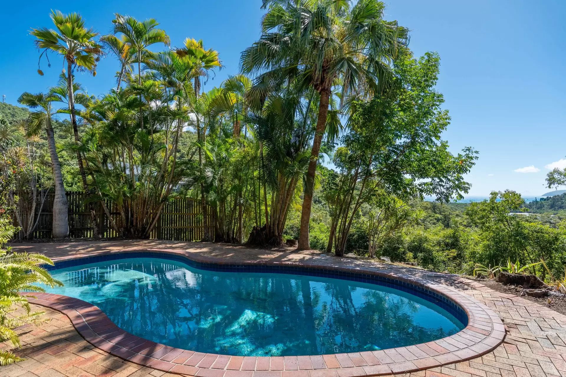 15 Passage Avenue, Shute Harbour For Sale by Queensland Sotheby's International Realty - image 1