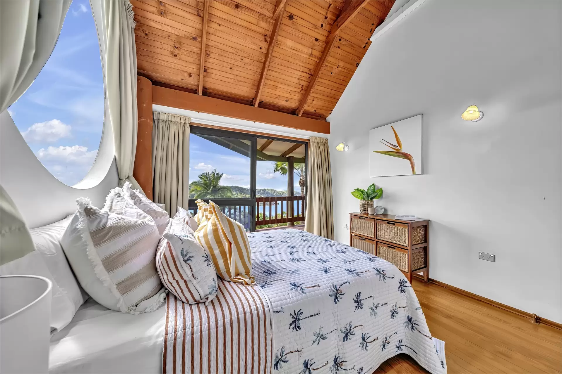 15 Passage Avenue, Shute Harbour For Sale by Queensland Sotheby's International Realty - image 1