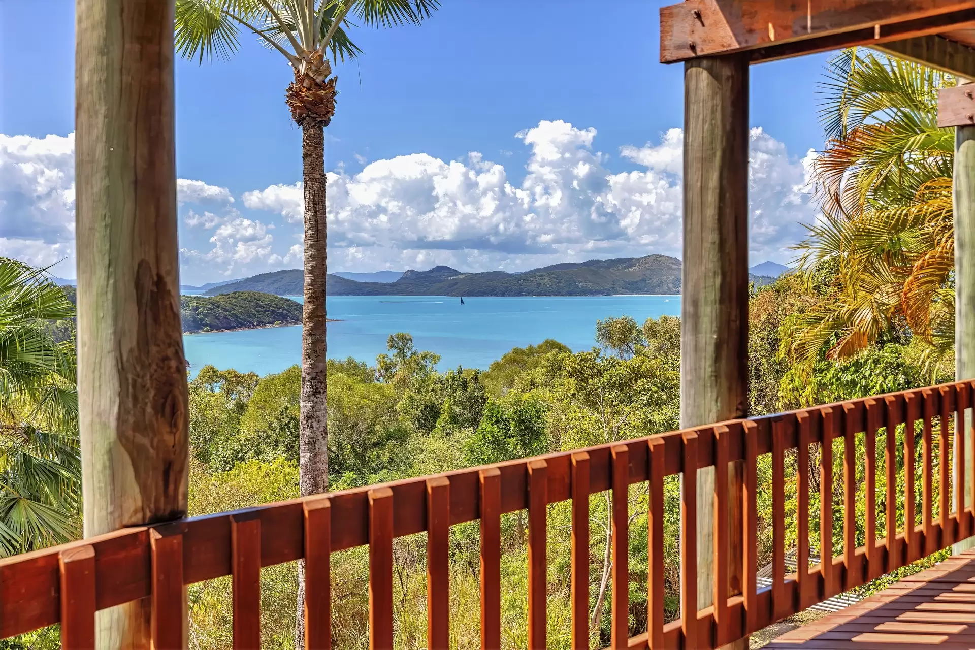 15 Passage Avenue, Shute Harbour For Sale by Queensland Sotheby's International Realty - image 1