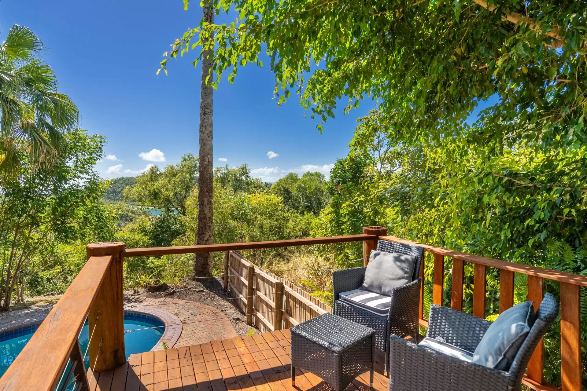 15 Passage Avenue, Shute Harbour For Sale by Queensland Sotheby's International Realty - image 1
