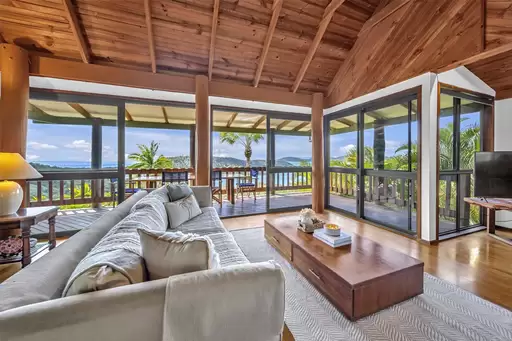 15 Passage Avenue, Shute Harbour For Sale by Queensland Sotheby's International Realty