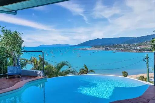 6 Stewart Drive, Cannonvale Sold by 