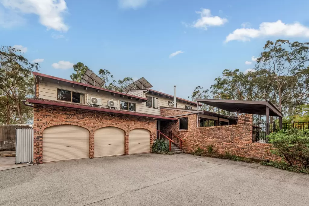 200 Kloske Road, Burbank Sold by Queensland Sotheby's International Realty