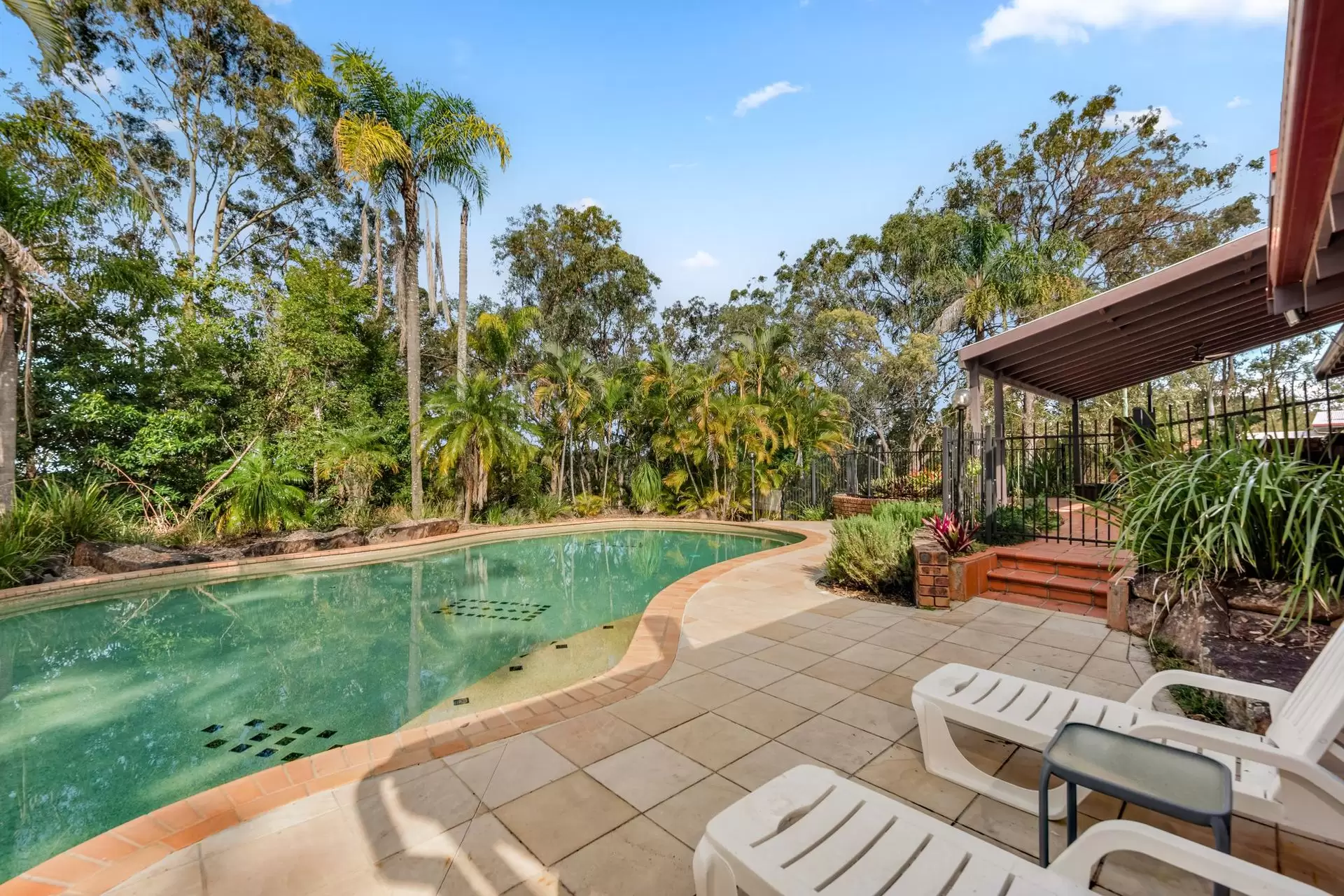 200 Kloske Road, Burbank Sold by  - image 1