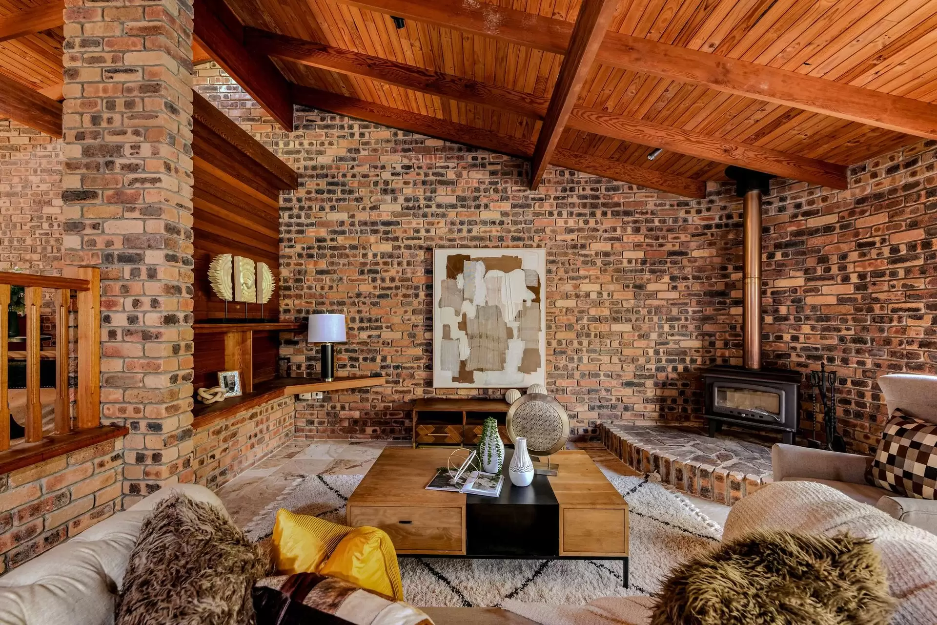 200 Kloske Road, Burbank Sold by  - image 1