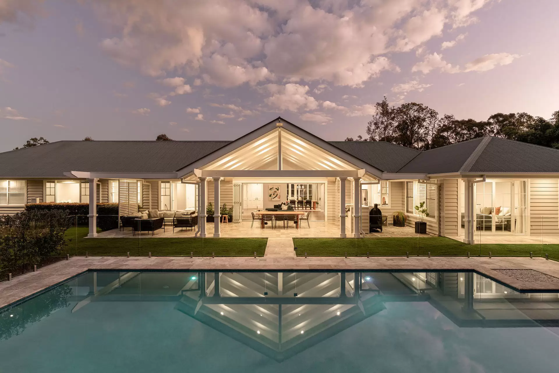 560 Grassdale Road, Gumdale Sold by Queensland Sotheby's International Realty - image 1