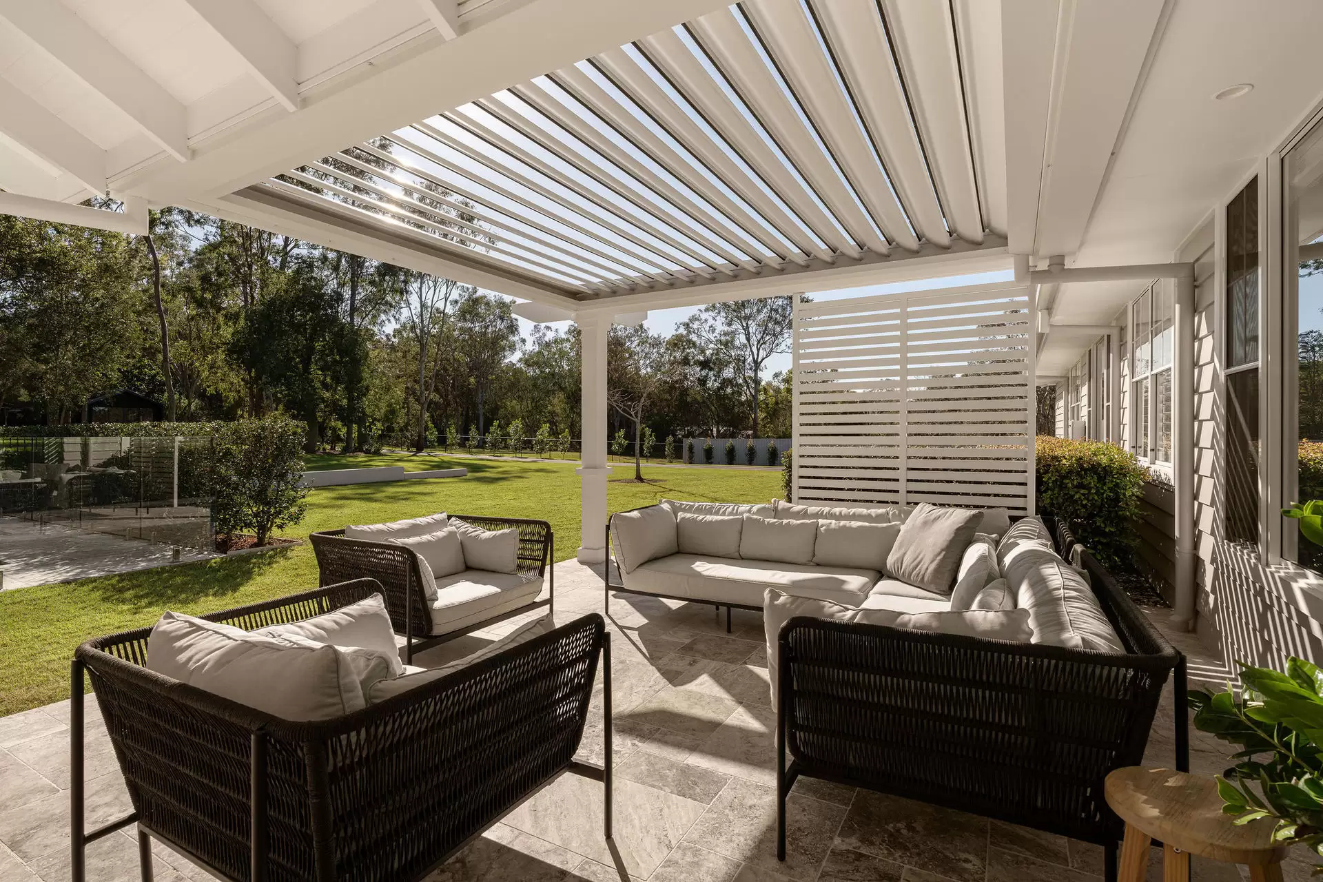 560 Grassdale Road, Gumdale Sold by Queensland Sotheby's International Realty - image 1