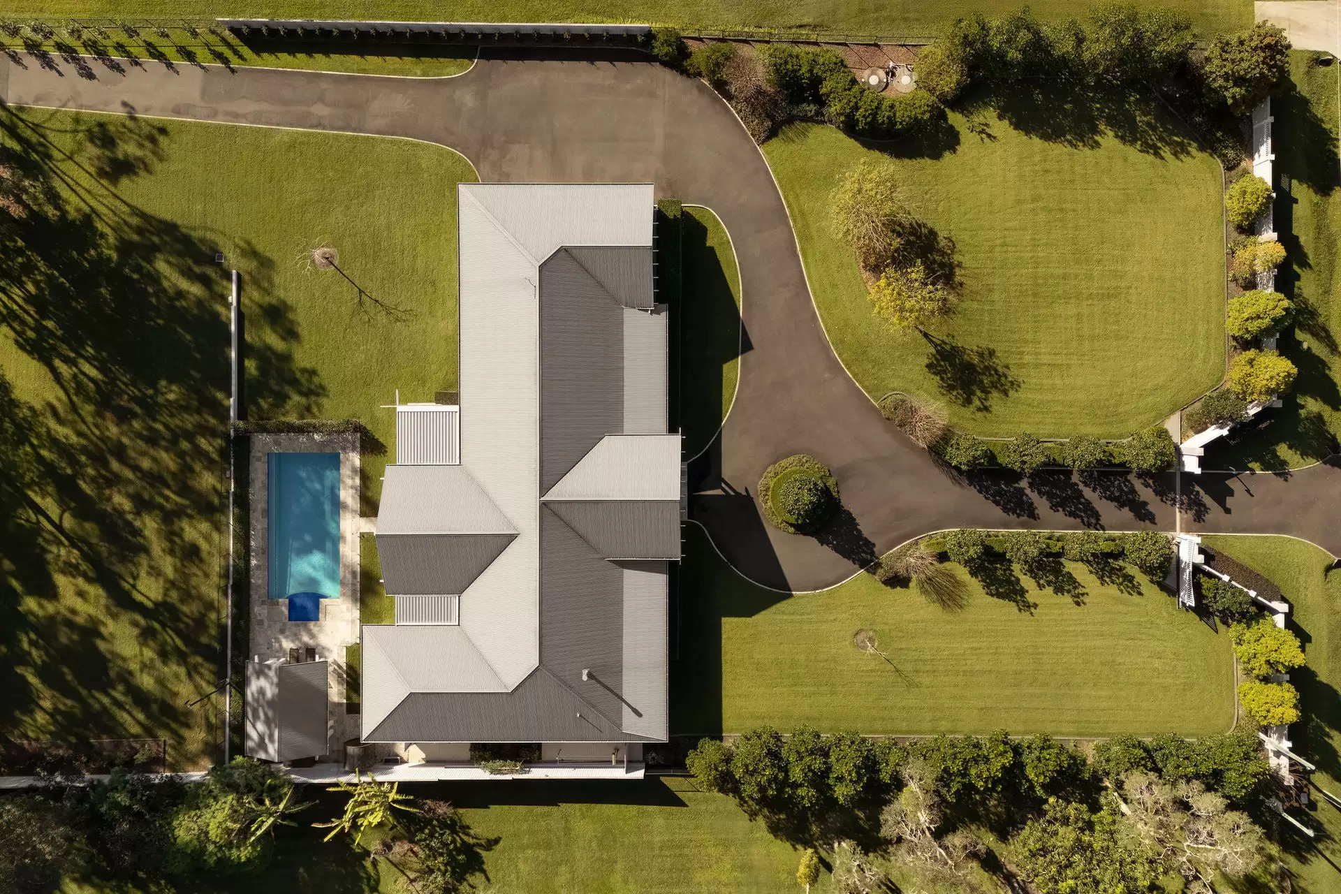 560 Grassdale Road, Gumdale Sold by Queensland Sotheby's International Realty - image 1