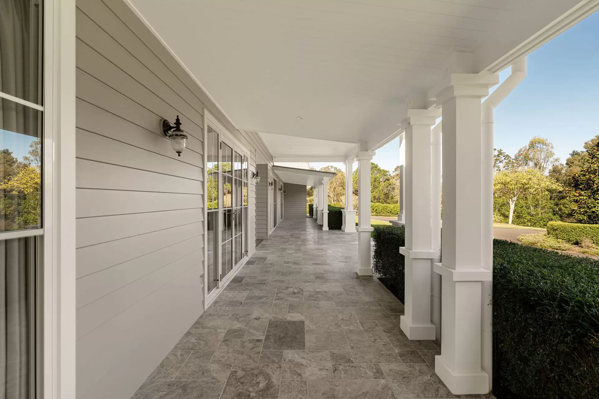 560 Grassdale Road, Gumdale Sold by Queensland Sotheby's International Realty - image 1