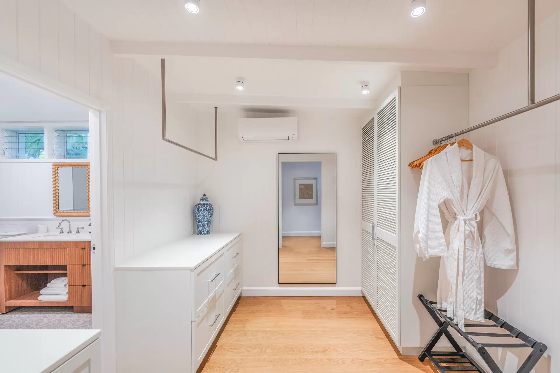 15 Wharf Street, Port Douglas For Sale by Queensland Sotheby's International Realty - image 1