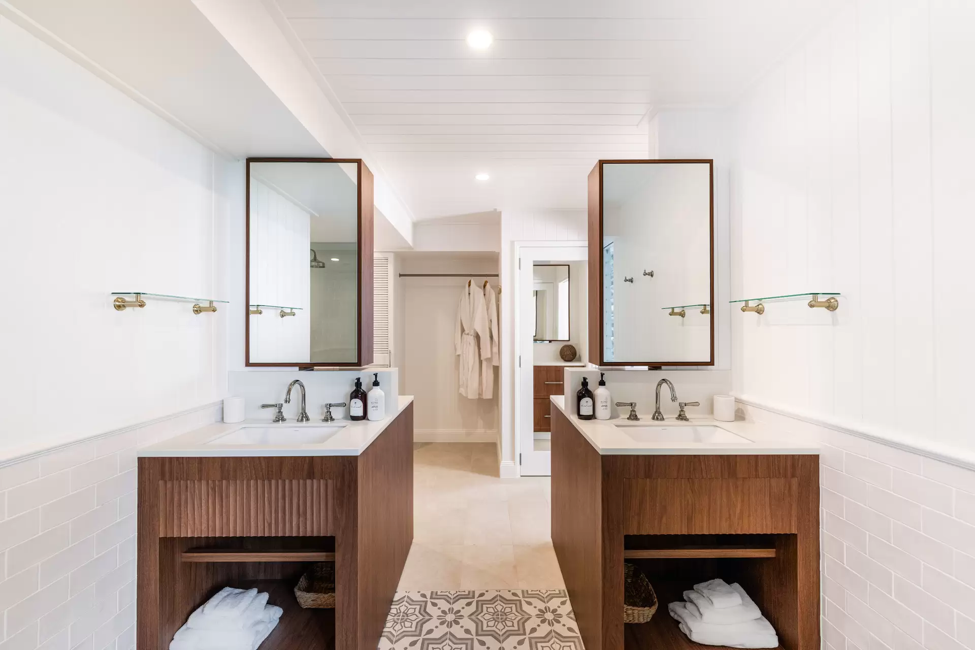 15 Wharf Street, Port Douglas For Sale by Queensland Sotheby's International Realty - image 1