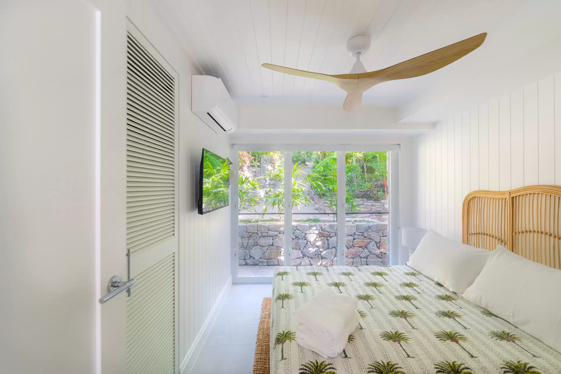 15 Wharf Street, Port Douglas For Sale by Queensland Sotheby's International Realty - image 1
