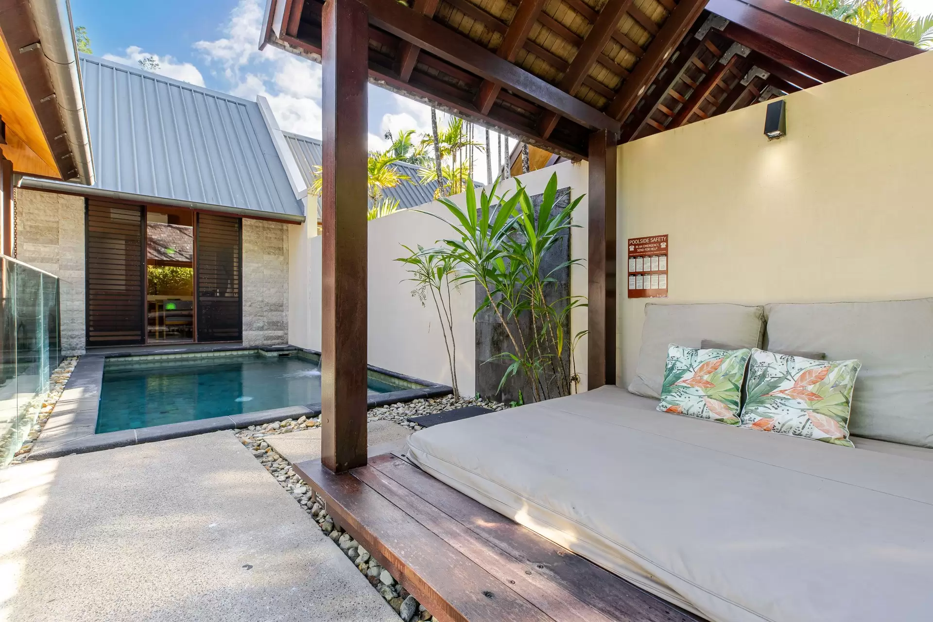 1 Bale Drive, Port Douglas For Sale by Queensland Sotheby's International Realty - image 1