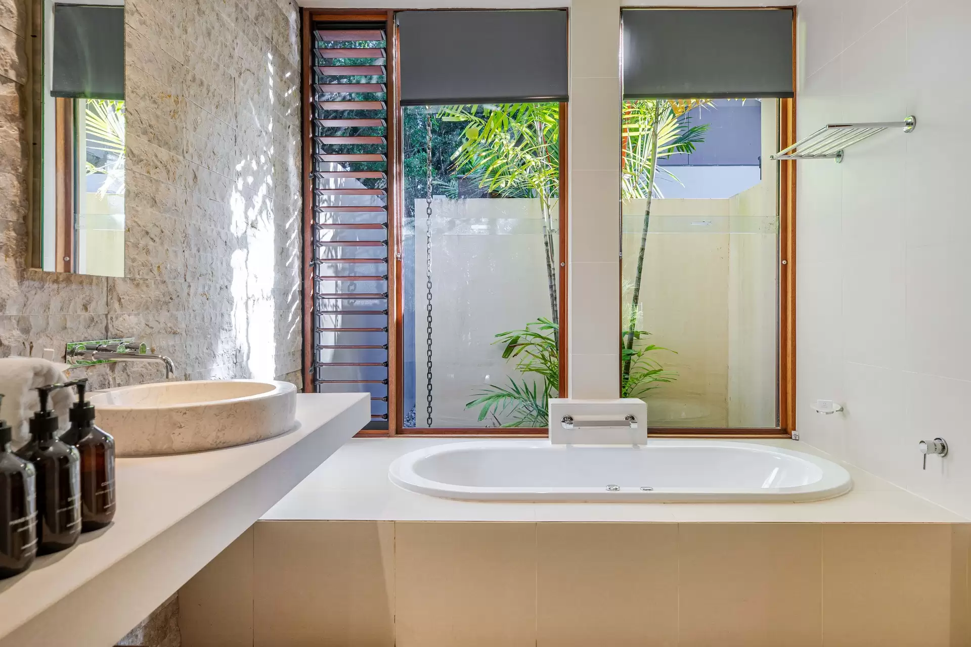 1 Bale Drive, Port Douglas For Sale by Queensland Sotheby's International Realty - image 1