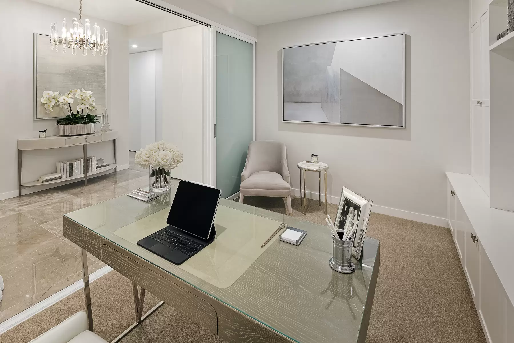 11902/7 Wharf Street, Hamilton Sold by Queensland Sotheby's International Realty - image 1