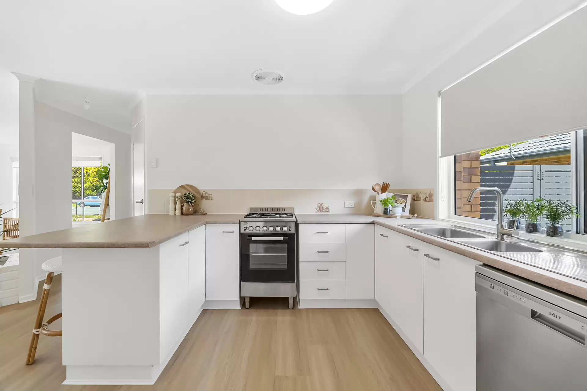 146 Mudjimba Beach Road, Mudjimba Sold by Queensland Sotheby's International Realty - image 1