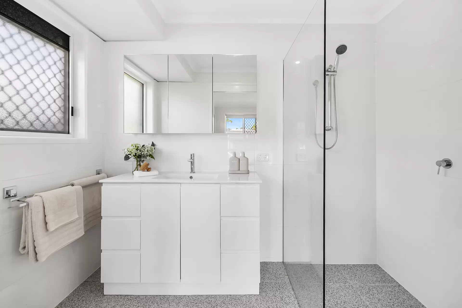 146 Mudjimba Beach Road, Mudjimba Sold by Queensland Sotheby's International Realty - image 1