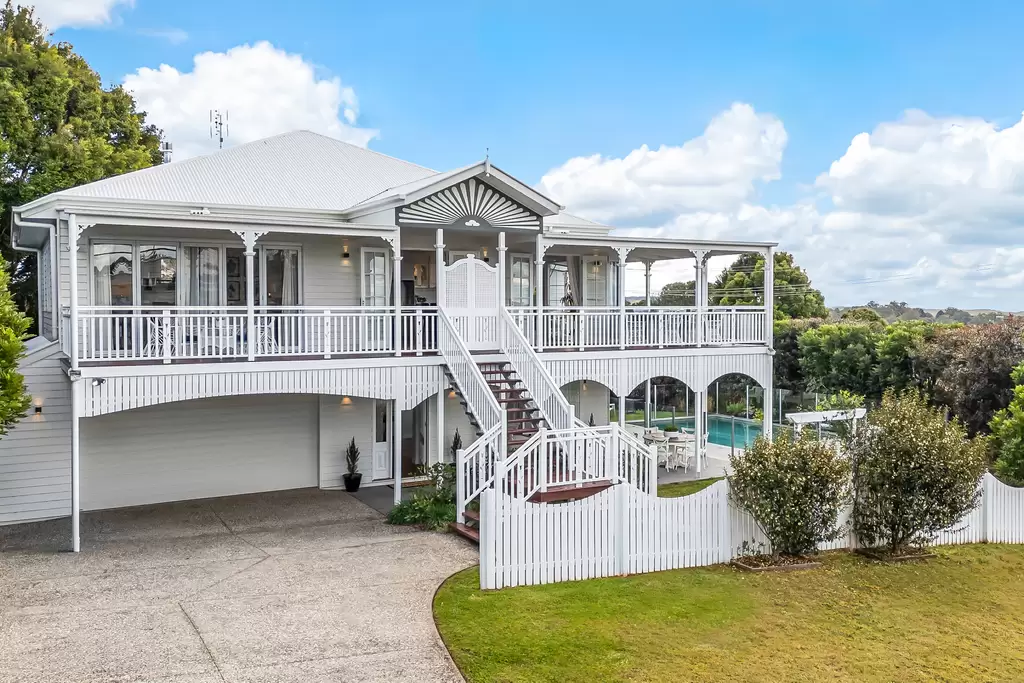 15 Kingsview Drive, Flaxton Sold by 