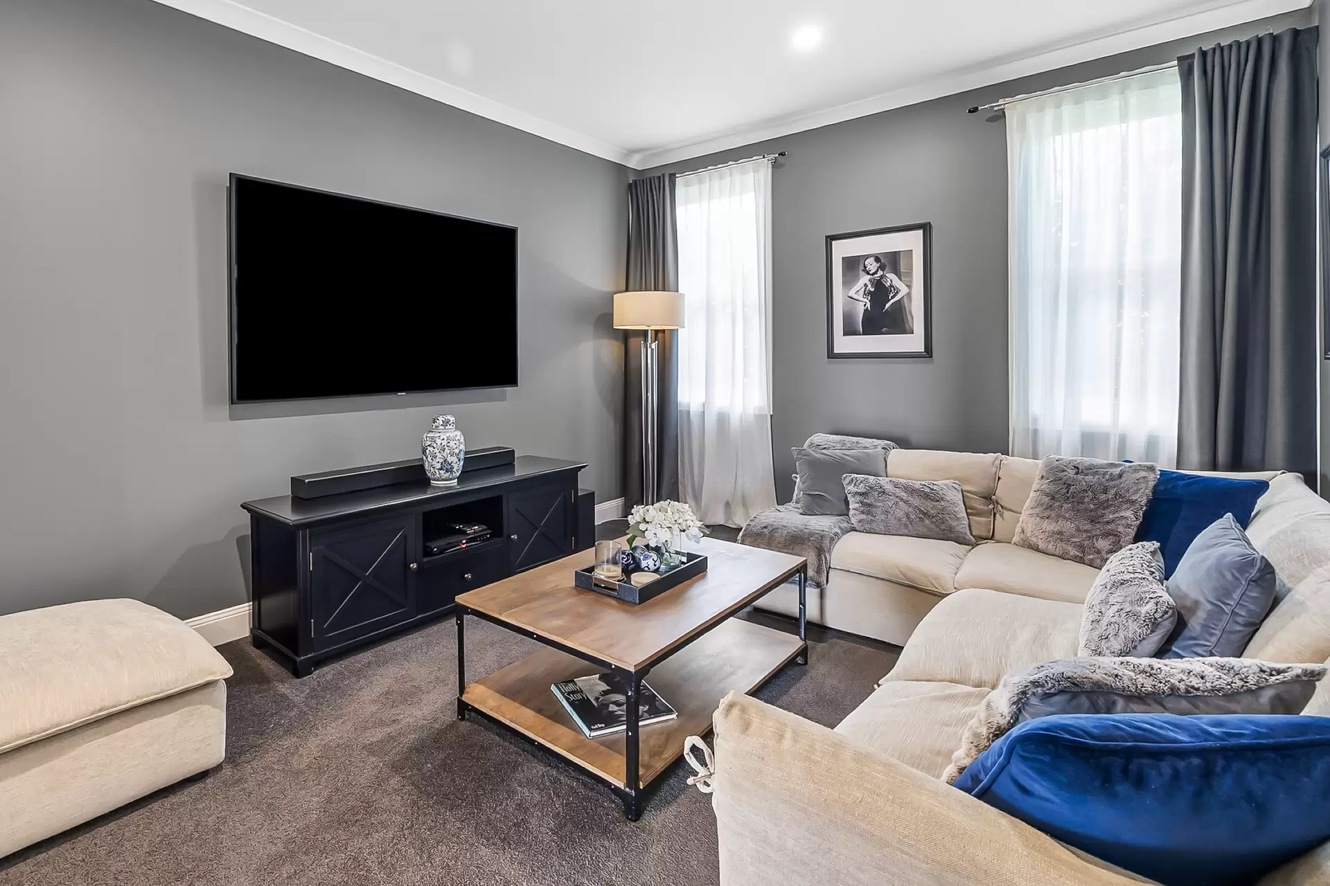 15 Kingsview Drive, Flaxton Sold by Queensland Sotheby's International Realty - image 1
