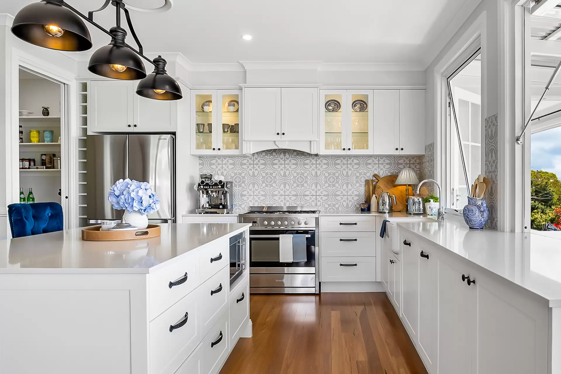 15 Kingsview Drive, Flaxton Sold by Queensland Sotheby's International Realty - image 1