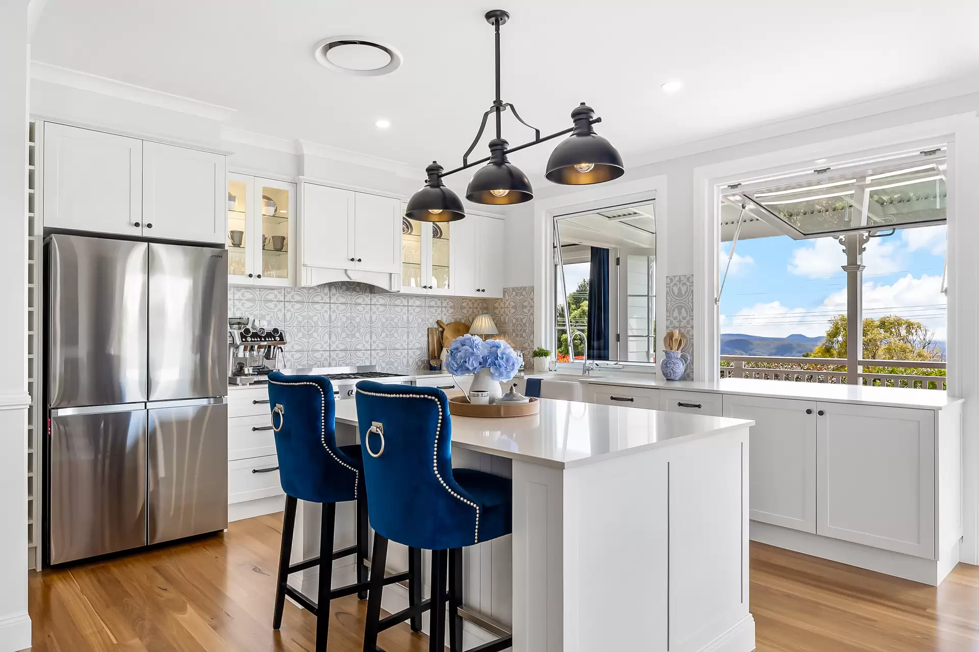 15 Kingsview Drive, Flaxton Sold by Queensland Sotheby's International Realty - image 1
