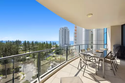 20/11 Peak Avenue, Main Beach Sold by 