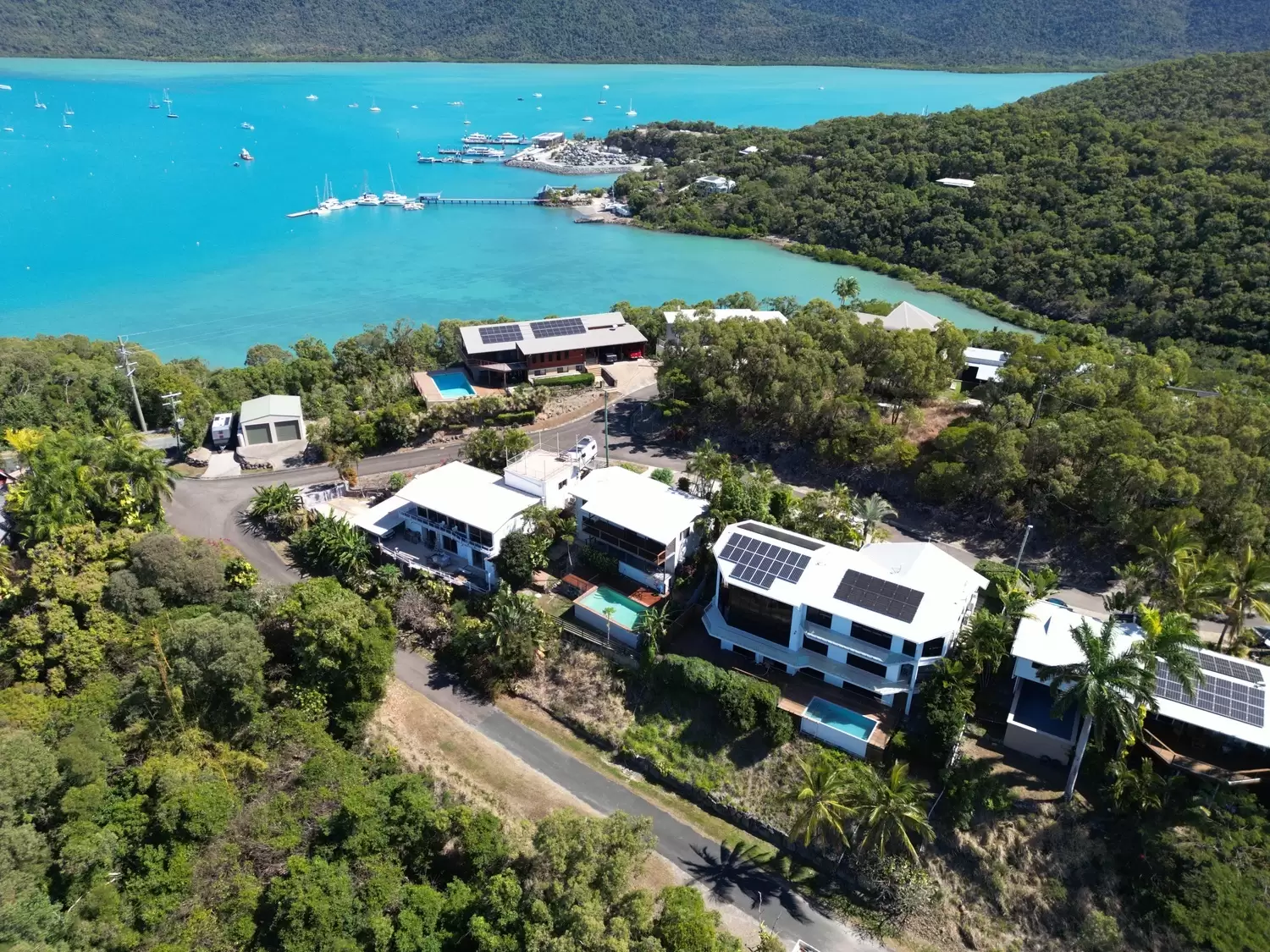 4 Neerim Crescent, Shute Harbour Sold by Queensland Sotheby's International Realty - image 1