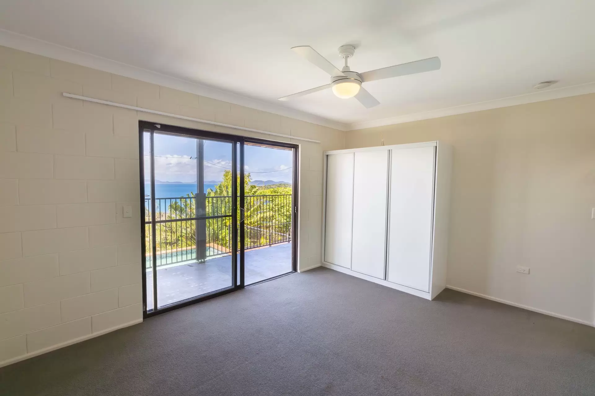 4 Neerim Crescent, Shute Harbour Sold by Queensland Sotheby's International Realty - image 1