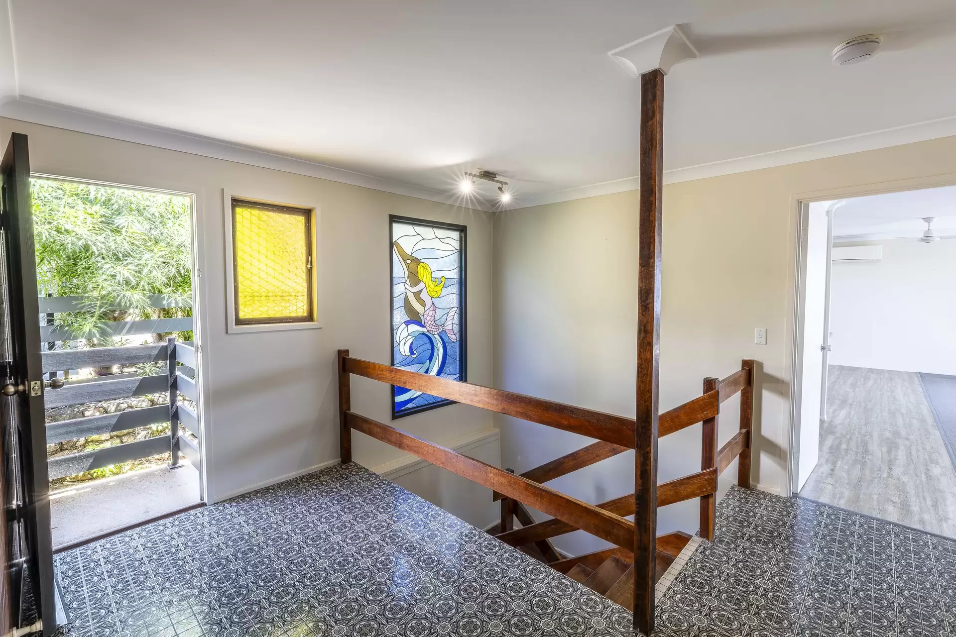 4 Neerim Crescent, Shute Harbour Sold by Queensland Sotheby's International Realty - image 1