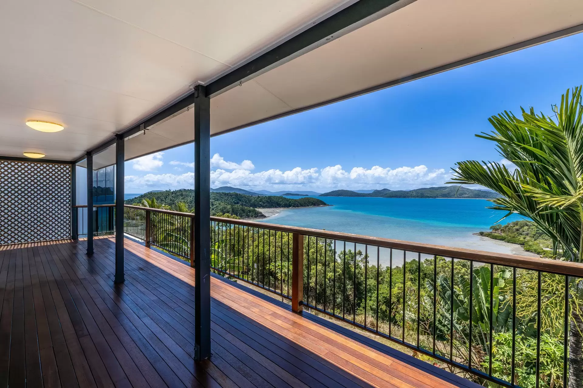 4 Neerim Crescent, Shute Harbour Sold by Queensland Sotheby's International Realty - image 1