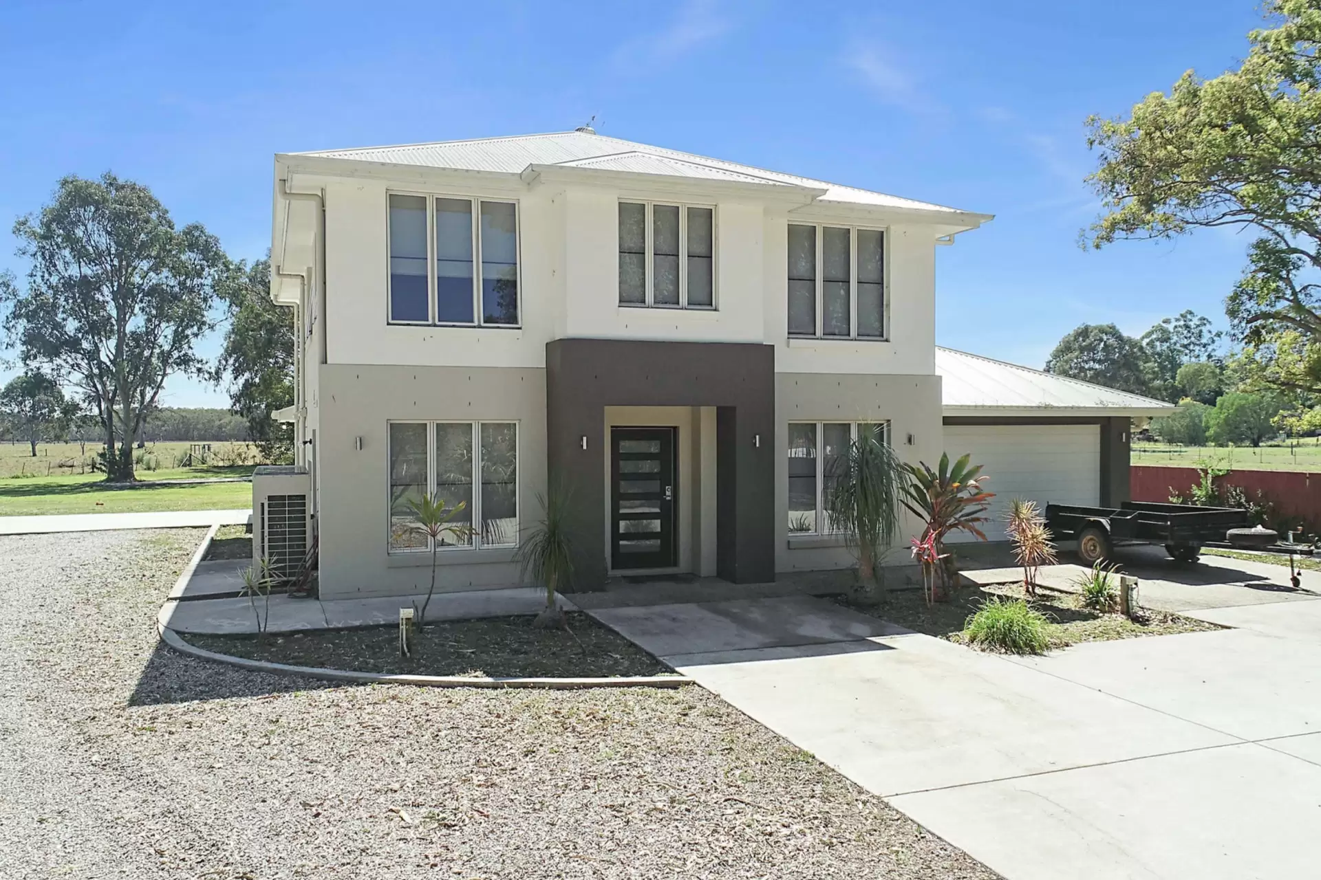 632 Beachmere Road, Beachmere Sold by  - image 1