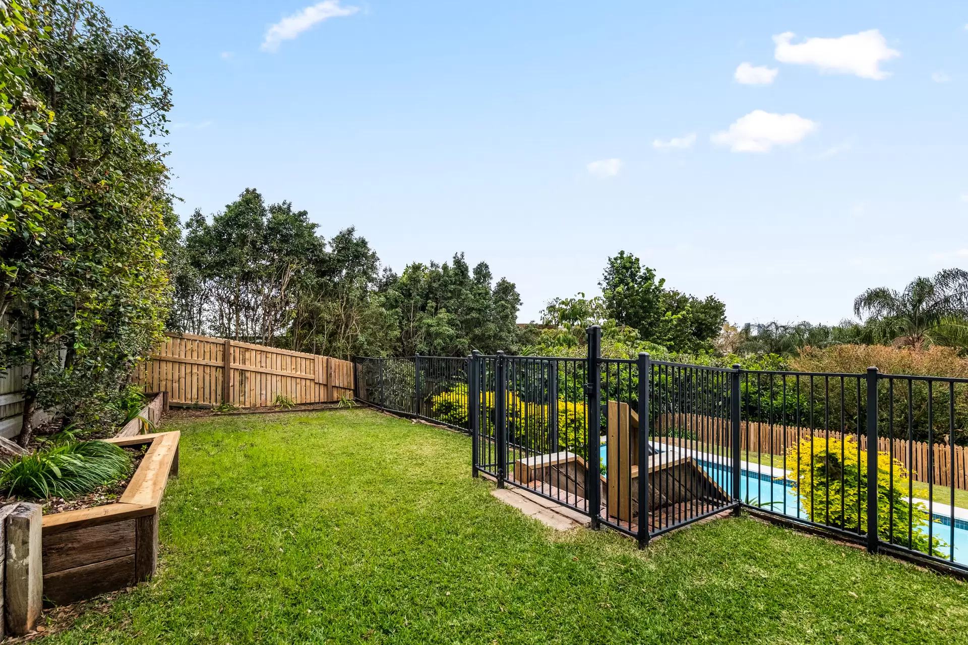 29  Mount Street, Toowong Sold by Queensland Sotheby's International Realty - image 1