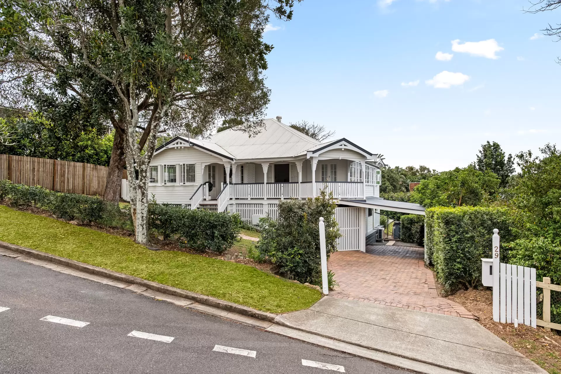 29  Mount Street, Toowong Sold by  - image 1