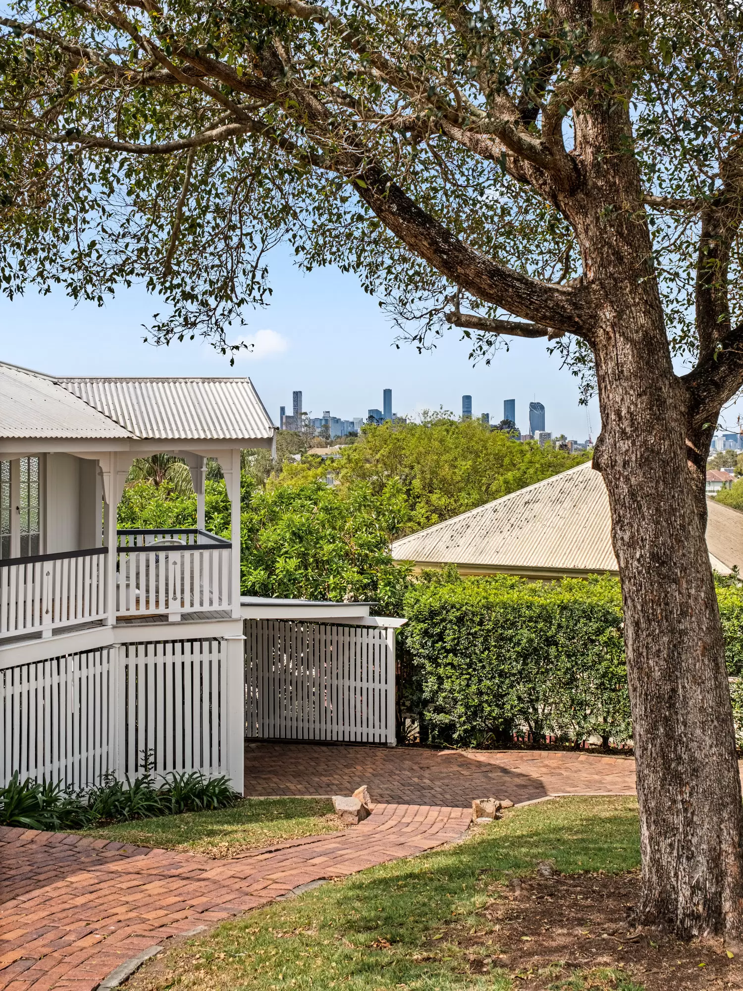 29  Mount Street, Toowong Sold by Queensland Sotheby's International Realty - image 1