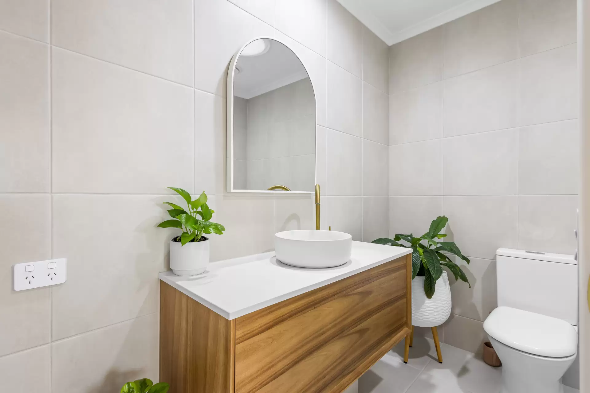 55/151-153 Mudjimba Beach Road, Mudjimba Sold by Queensland Sotheby's International Realty - image 1